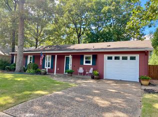 26 Oak Forest Dr, Maumelle, AR 72113