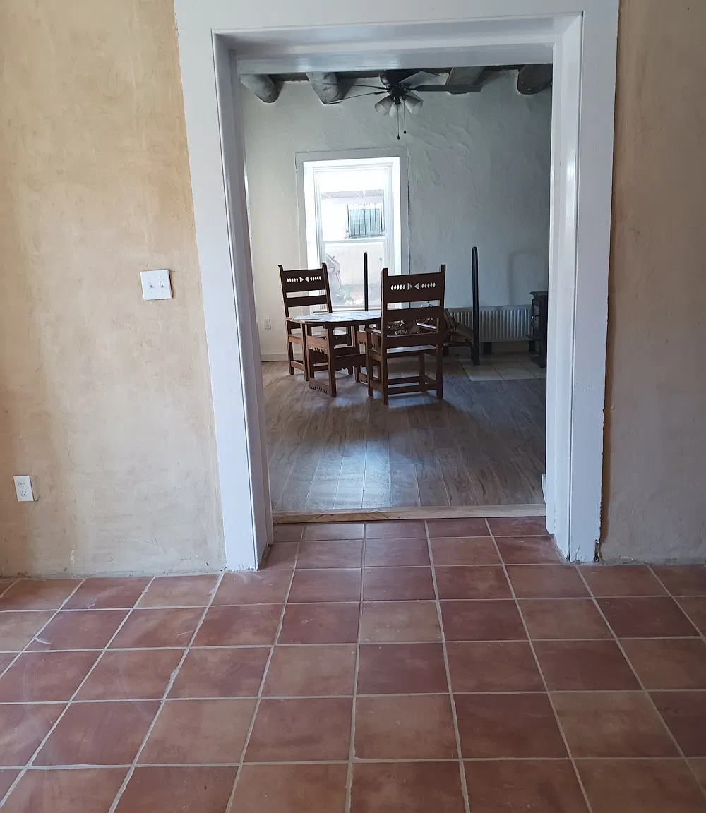 3 bed, 2.5 bath, 2900 sqft, $1,400 — Photo 4