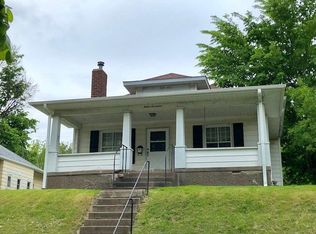 1217 S 3rd St, Burlington, IA 52601