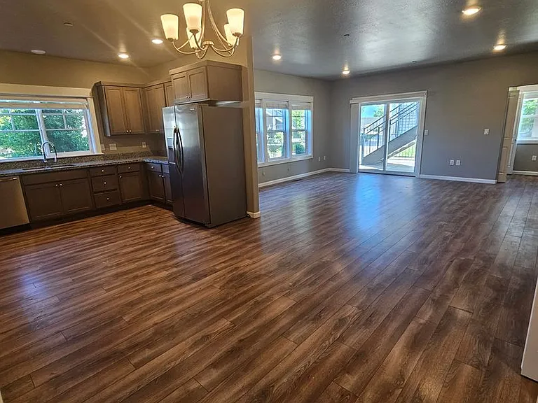 3515 Juanipero Way — Photo 10