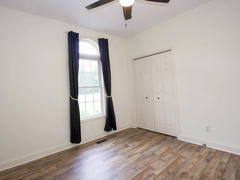 102 Willow Creek Ln — Photo 21