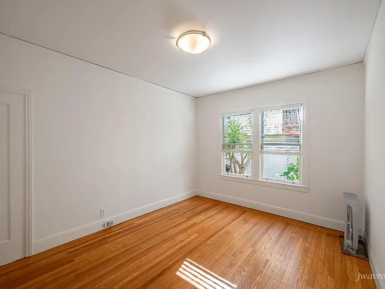 159 19th Ave #4 — Photo 10