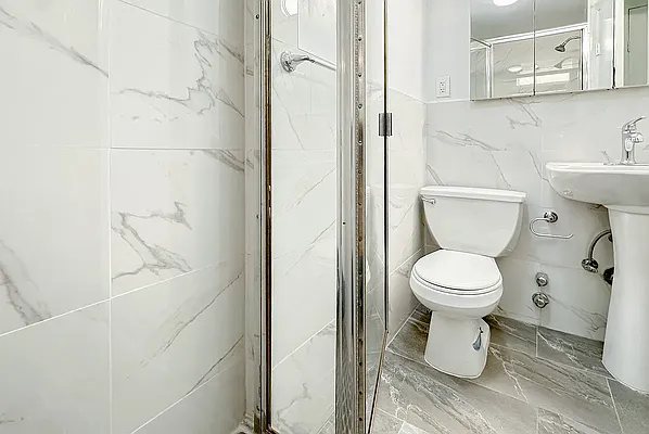 Bathroom, photo 3