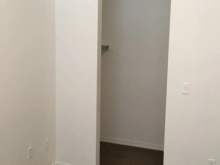 Fox Hills Village Apartments — Photo 9