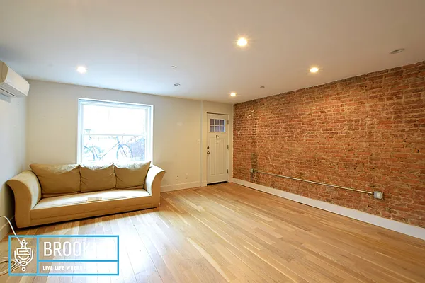 Rented by null | media 3