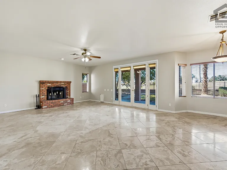 6288 W Rose Garden Ln — Photo 12