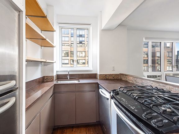 3rd image of 200 W 20th St APT 906