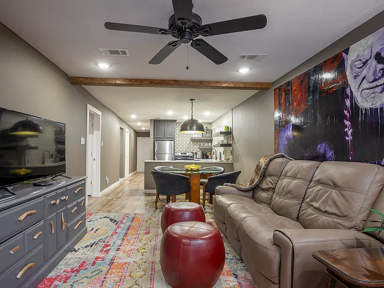 104 Cove E #208 — Photo 9