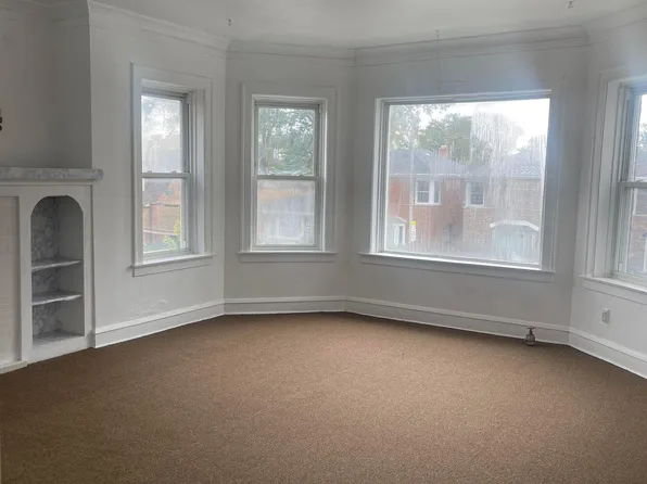 8113 S Jeffery Blvd #2, Chicago, IL 60617