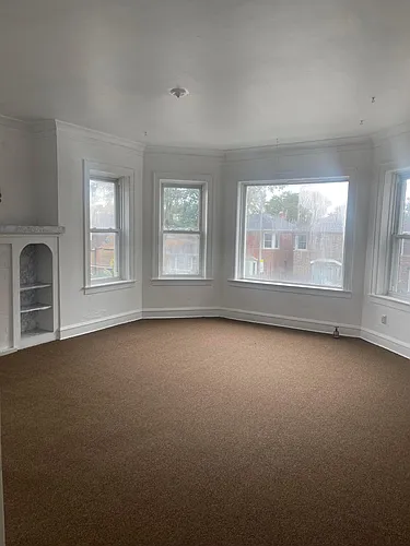 8113 S Jeffery Blvd #2 Photo 1