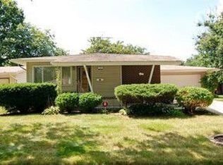 506 N Pleasant Dr, Glenwood, IL