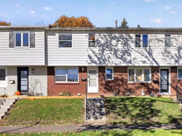 660 Hochelaga St #20, Ottawa, ON K1K 2E9