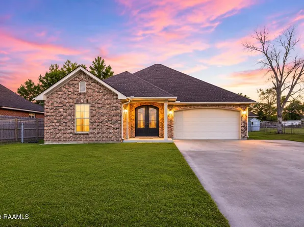 208 Saint Pierre Blvd, Carencro, LA 70520