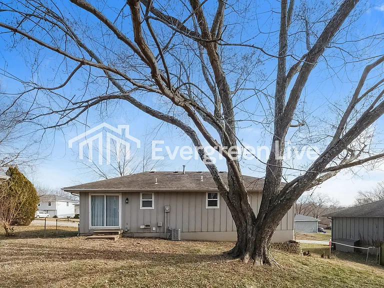 1109 NE 9th Street Ter — Photo 15