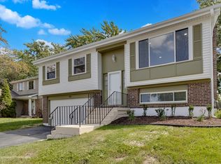 5S761 Malibu Ln, Naperville, IL