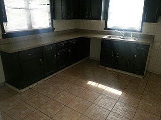 4th image of 14044 S Manistee Ave