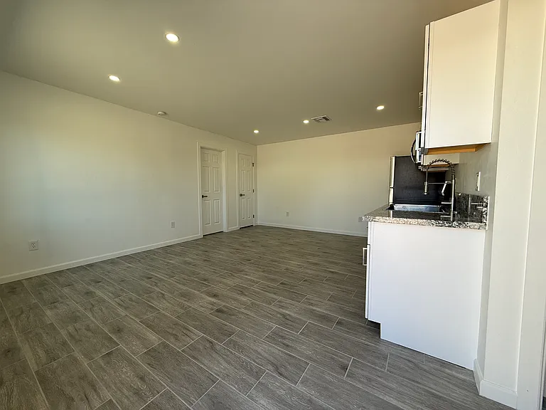 1318 N Sonoita Ave #2 — Photo 2