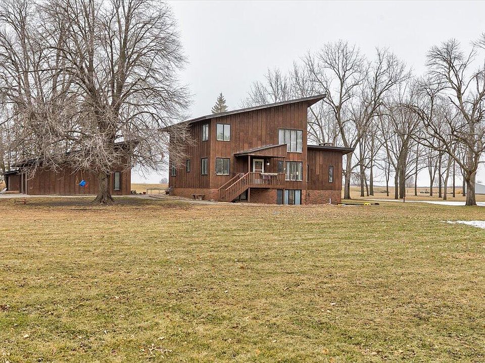600 Park Ave, Ellsworth, IA 50075 MLS 61561 Zillow