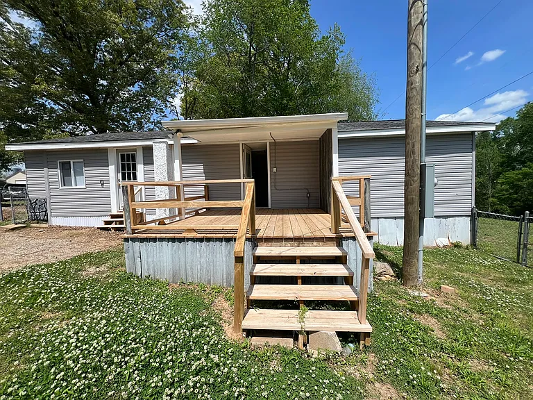 192 Elgin Dr — Photo 18