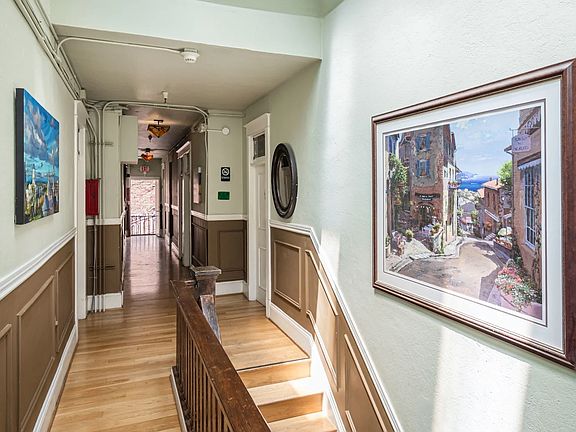 5th image of 1012 10th St #10