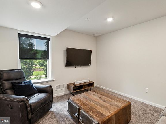 3rd image of 26 Treyburn Dr