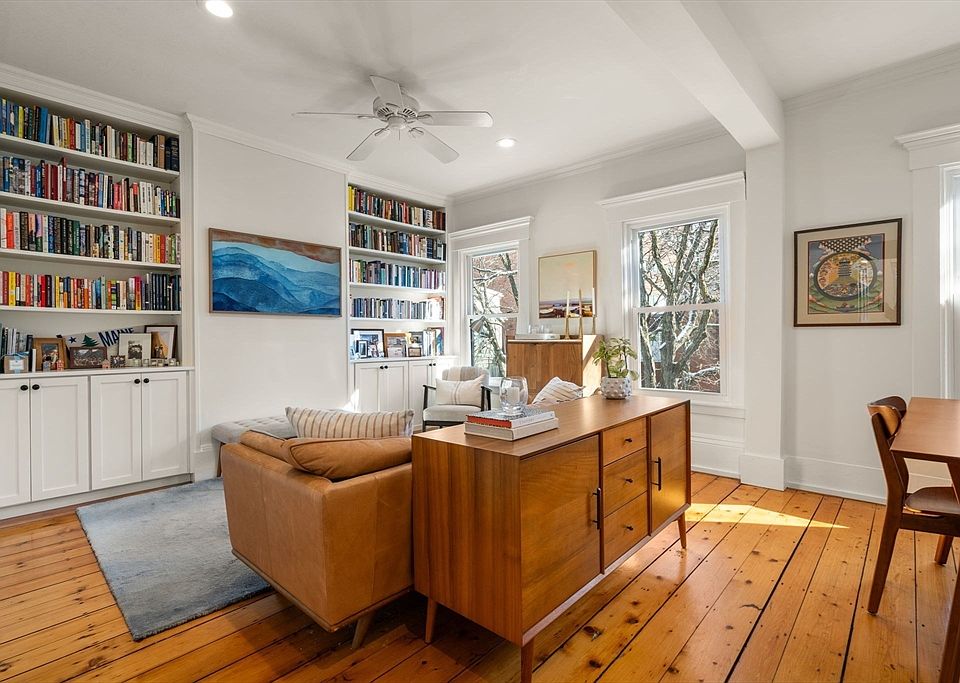1st image of 114 Elm St #2