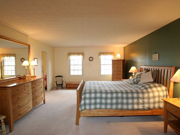 Private Master Bedroom