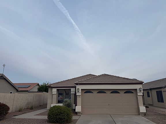 5th image of 743 S Sequoia Dr