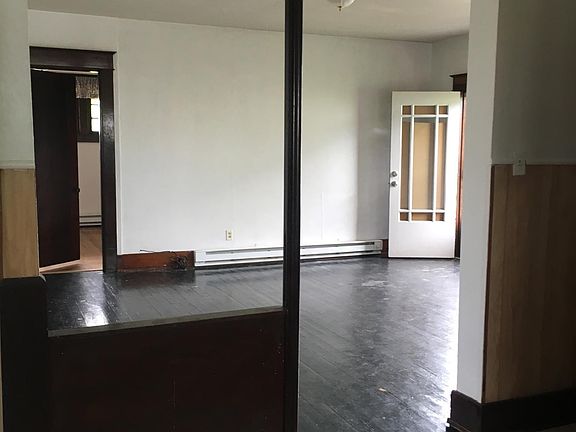 2nd image of 22 1/2 S 14th St