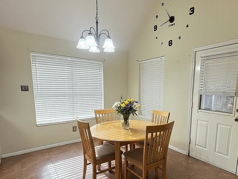 12507 Avery Vale Ln — Photo 10