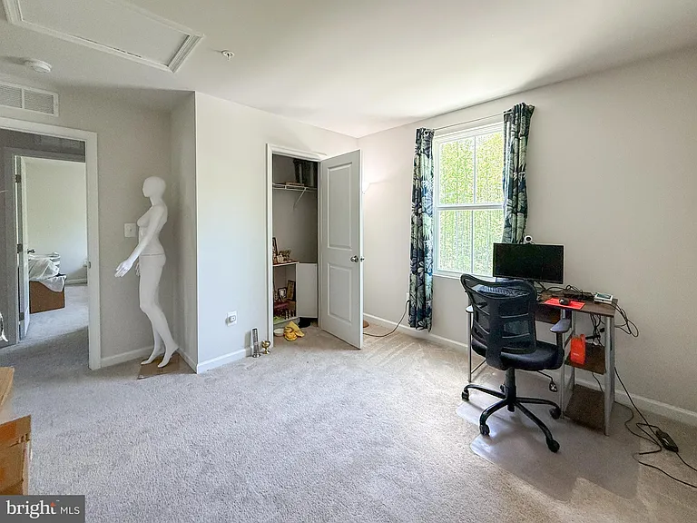 91 Goldspire Dr — Photo 39