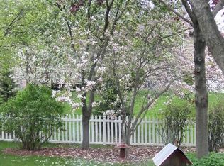 1816 Falls Rd, Grafton, WI 53024