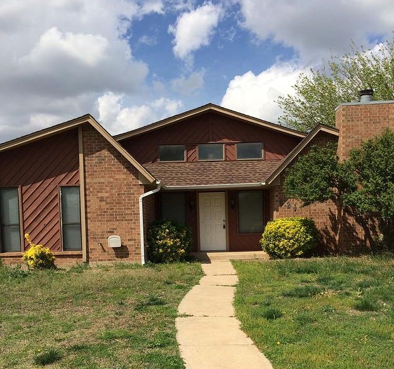 1st image of 621 NW 141st St #0