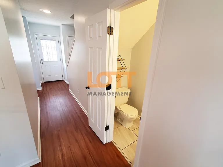 32 Huntsfield Dr #A — Photo 5