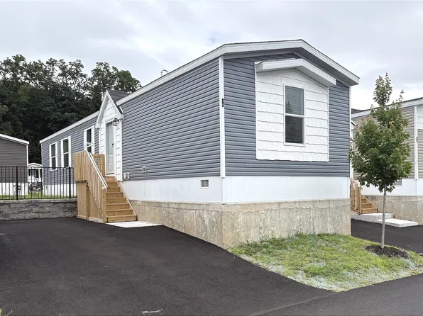 16 Ba Mar Dr #67, Stony Point, NY 10980