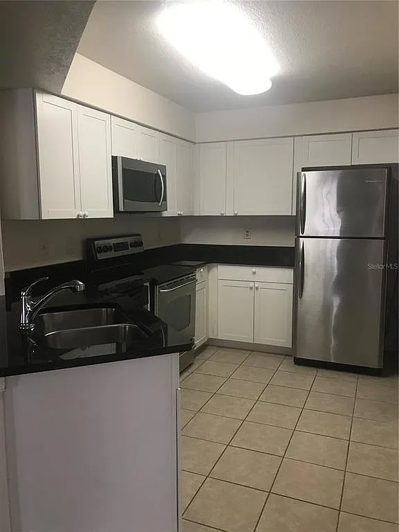 2 bed, 2.0 bath, 1007 sqft, $1,600 — Photo 4