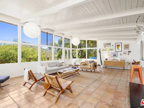 19783 Valley View Dr, Topanga, CA 90290