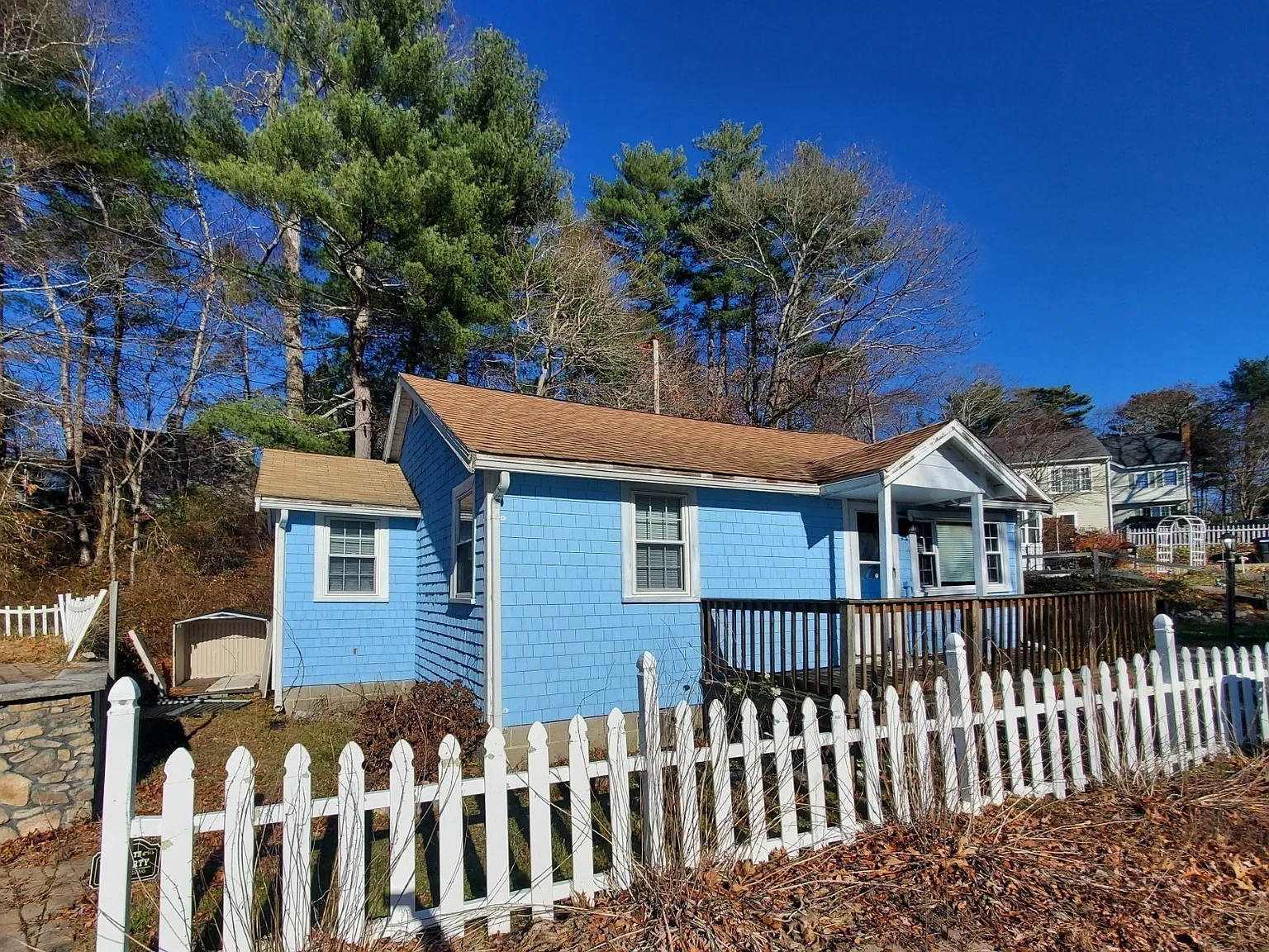 2 bed, 1.0 bath, 744 sqft, $2,500 — Photo 2