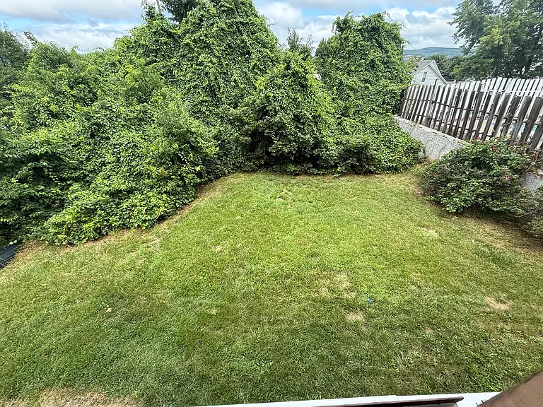 125 Walnut St #1 — Photo 10