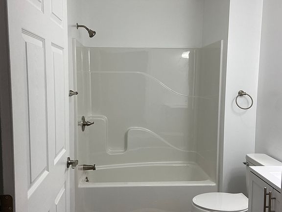 5th image of 23 Charles Way #21