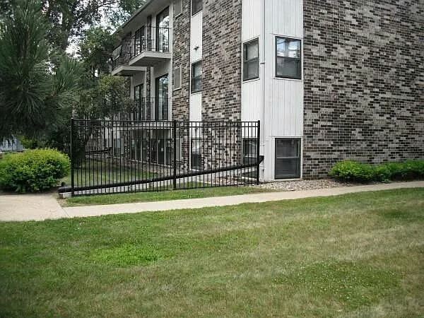 520 S 4th Street — Photo 3