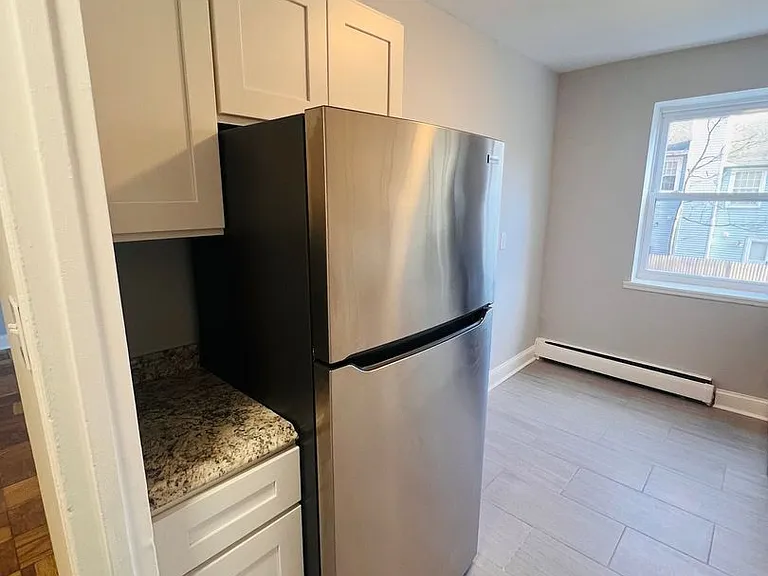 25 Washington Ave — Photo 12
