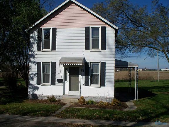 2nd image of 321 E Cornelia St