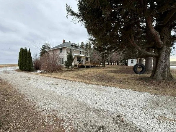 20678 260th St, Grundy Center, IA 50638