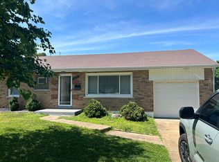 9441 Koerber Ln, Saint Louis, MO 63123