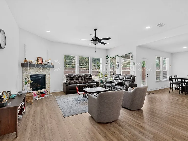 1837 Whispering Pines Dr — Photo 10