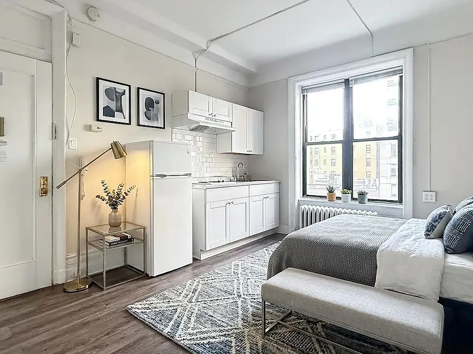 2841 Broadway #6K4