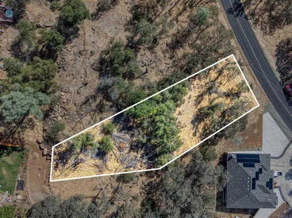 19744 Powder Horn Rd, Hidden Valley Lake, CA 95467