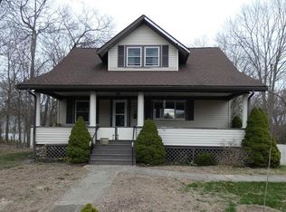899 Bedford St, Whitman, MA 02382