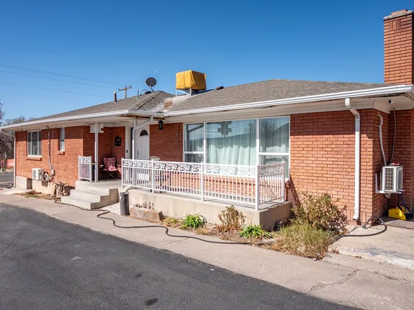 63 E Main St, Torrey, UT 84715